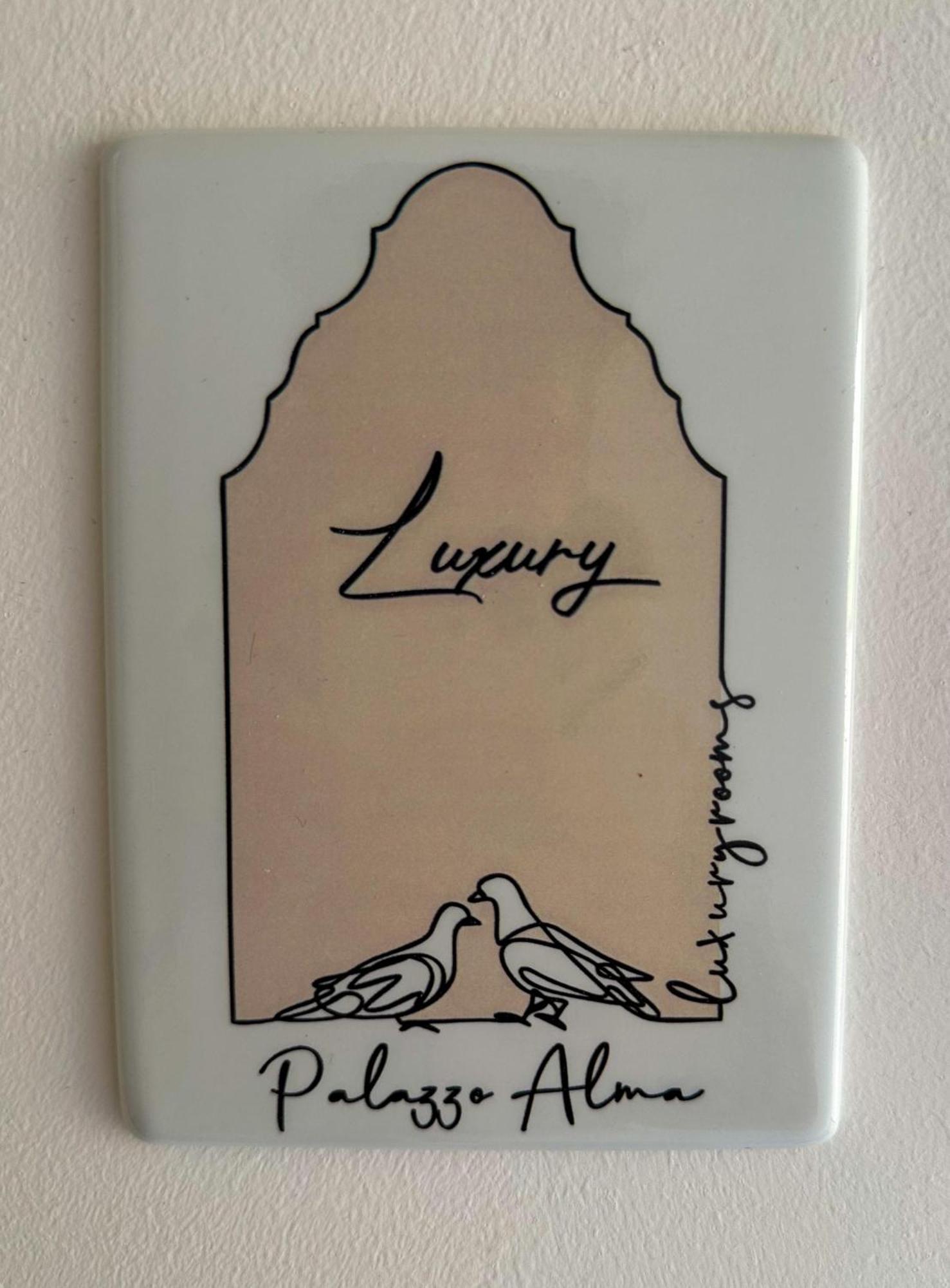 קאסארנו Palazzo Alma Luxury Rooms מראה חיצוני תמונה