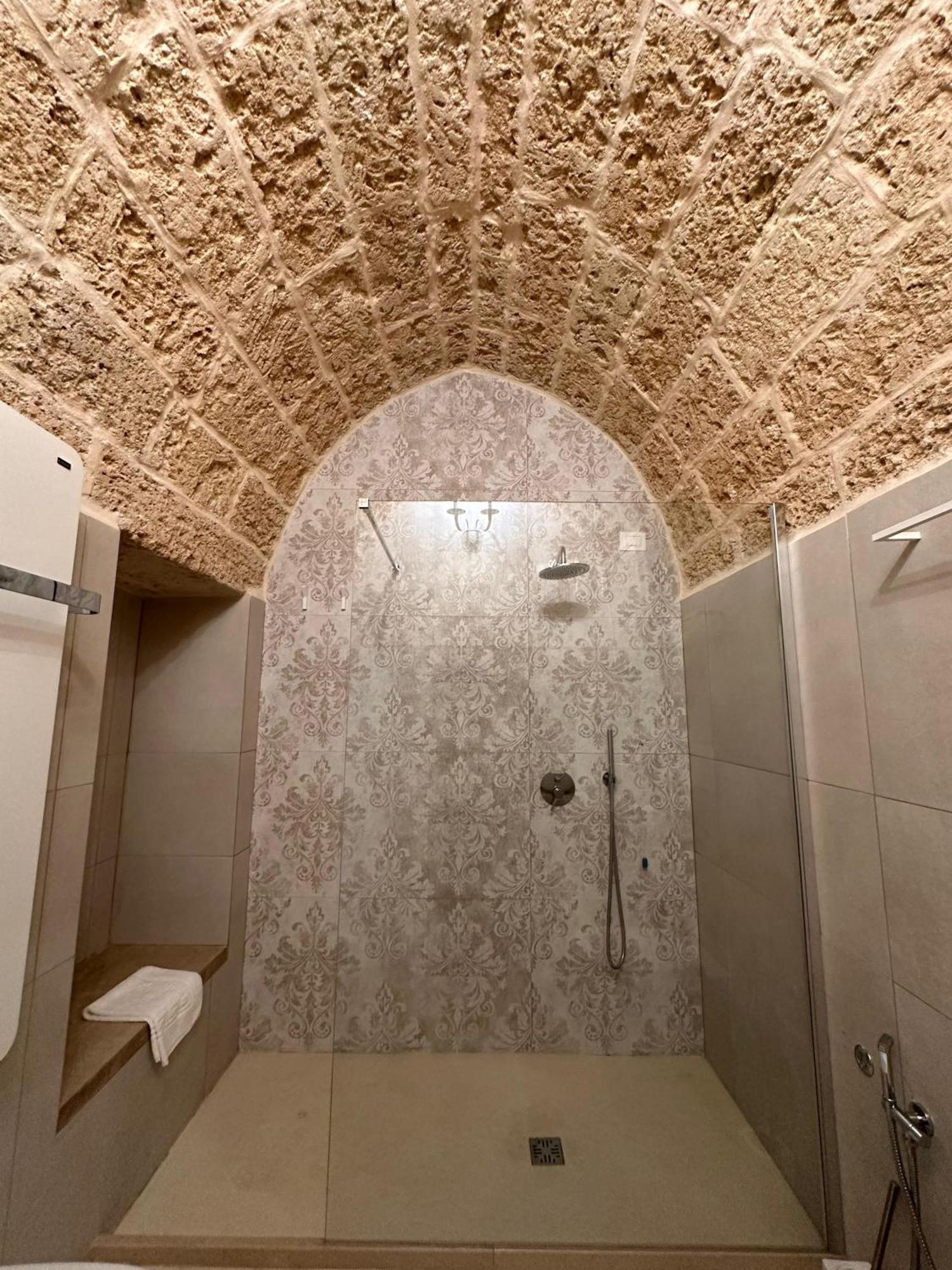 קאסארנו Palazzo Alma Luxury Rooms מראה חיצוני תמונה