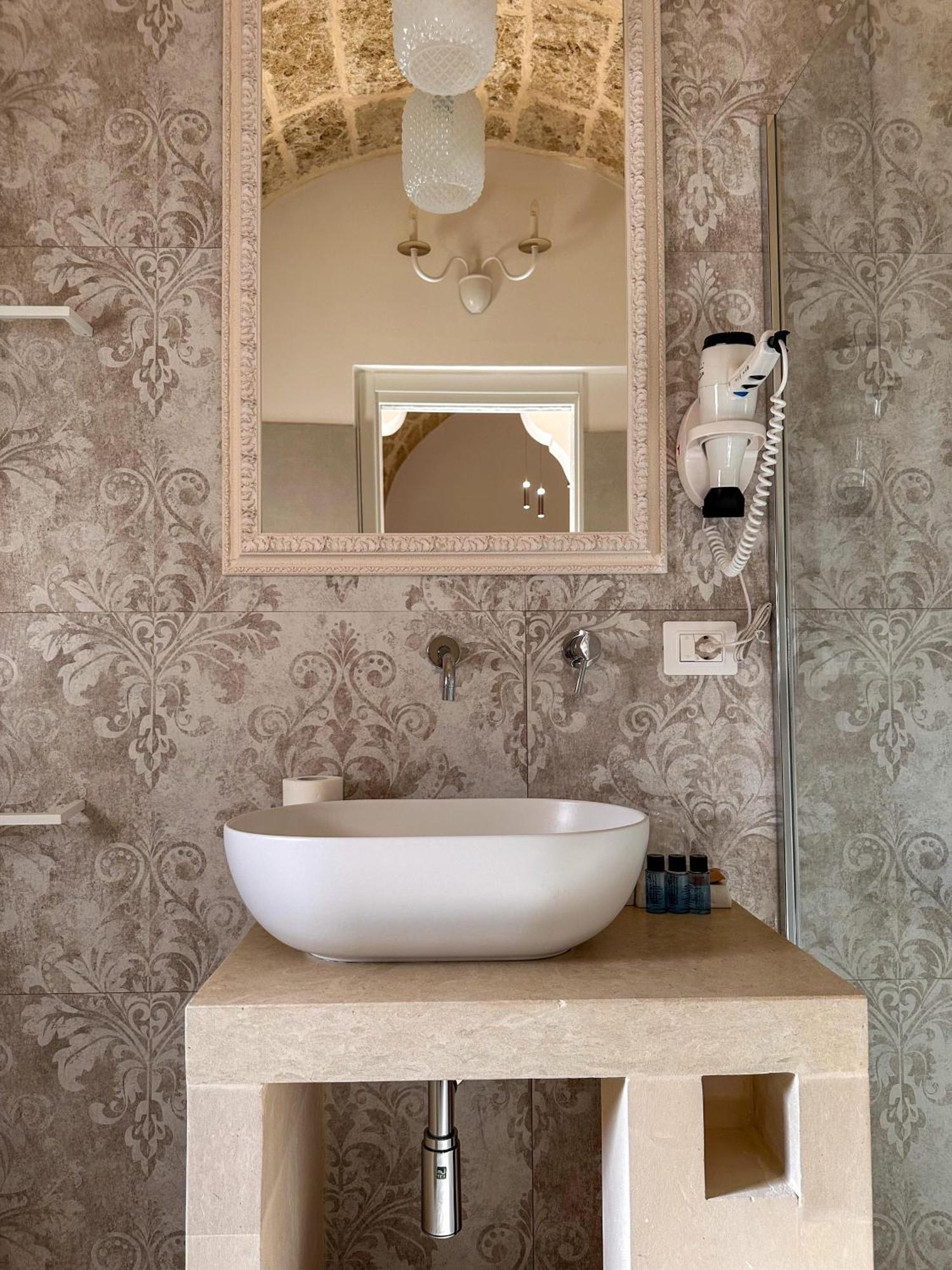 קאסארנו Palazzo Alma Luxury Rooms מראה חיצוני תמונה