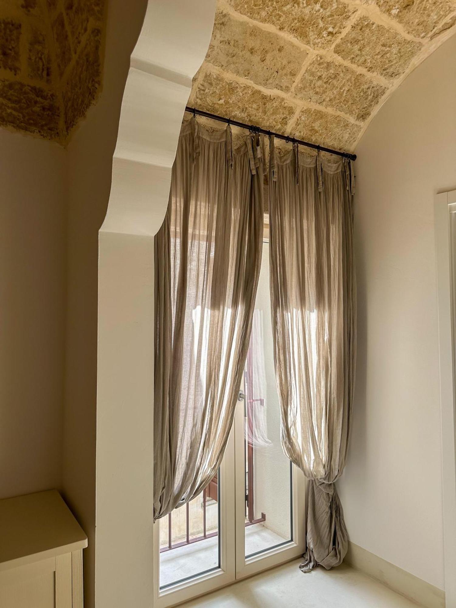 קאסארנו Palazzo Alma Luxury Rooms מראה חיצוני תמונה