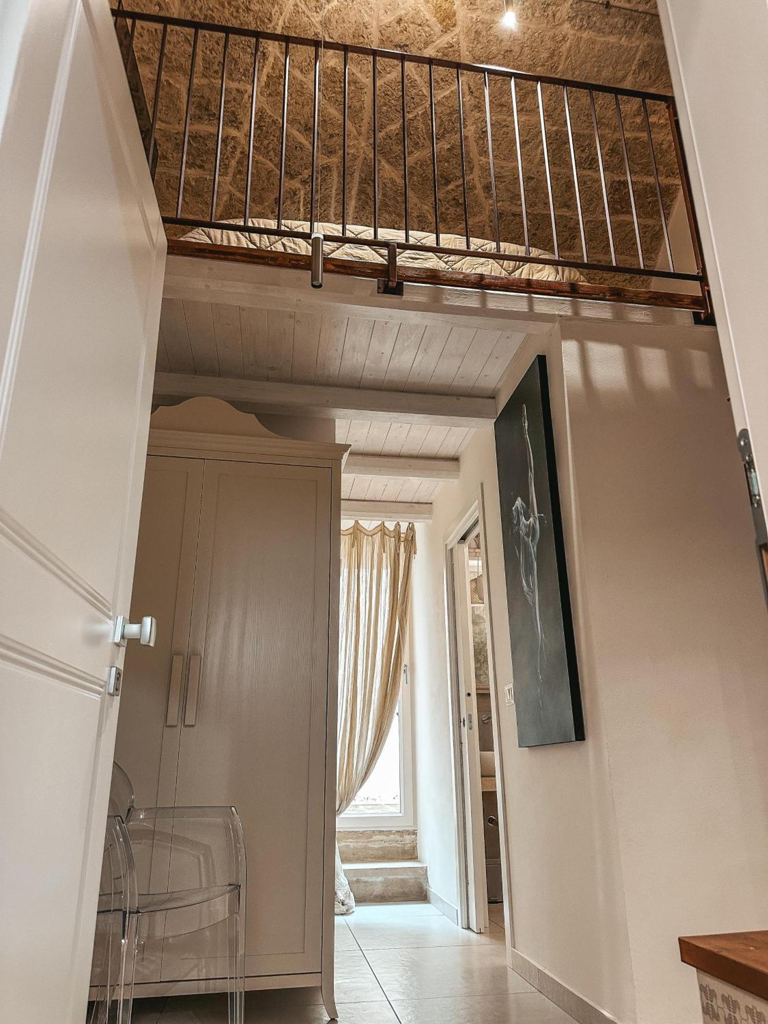 קאסארנו Palazzo Alma Luxury Rooms מראה חיצוני תמונה