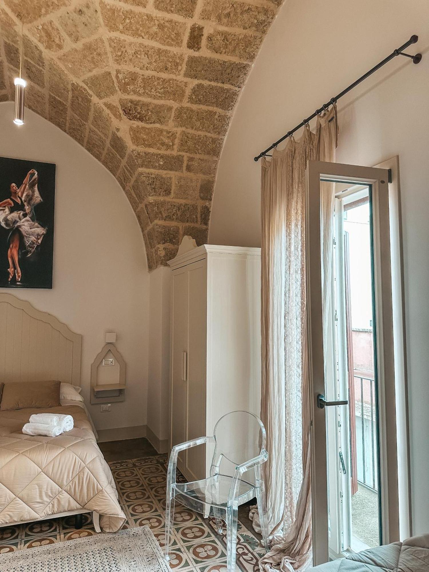 קאסארנו Palazzo Alma Luxury Rooms מראה חיצוני תמונה